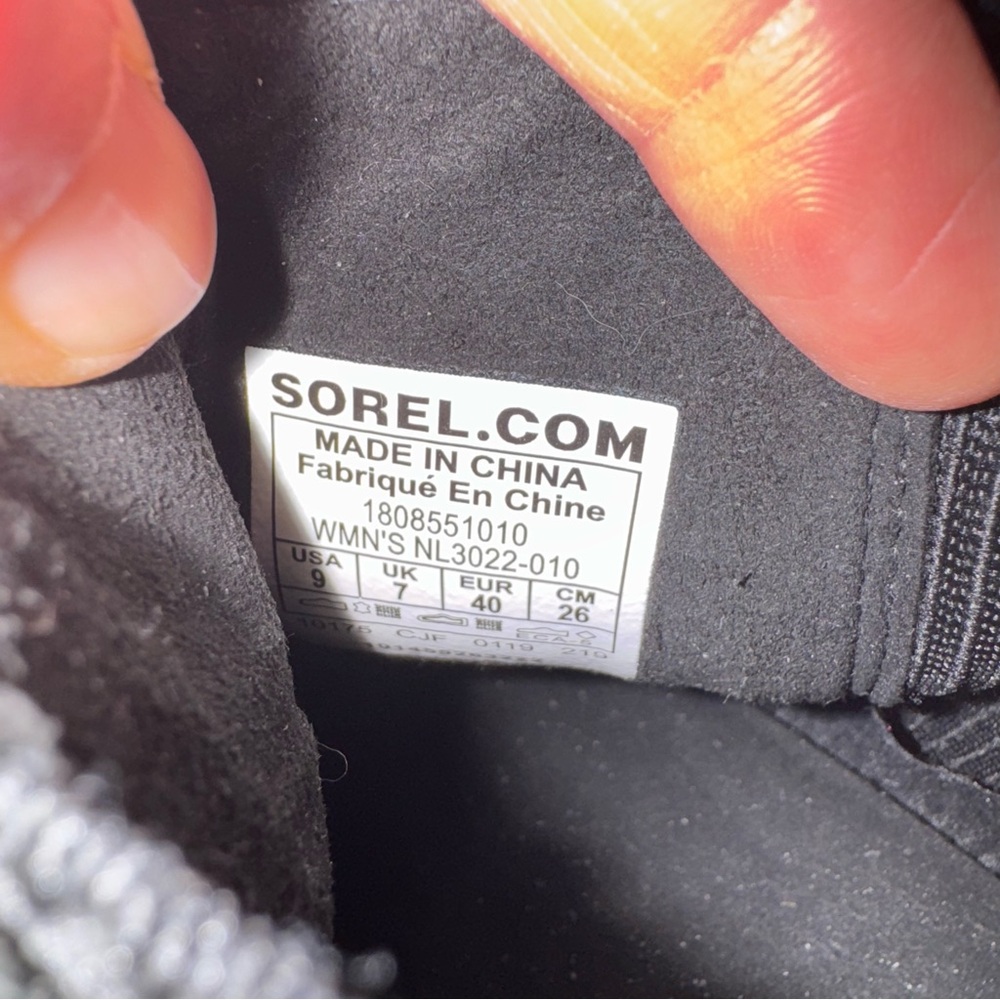 Sorel Chelsea Black Ankle Boots 9 - Picture 7 of 9